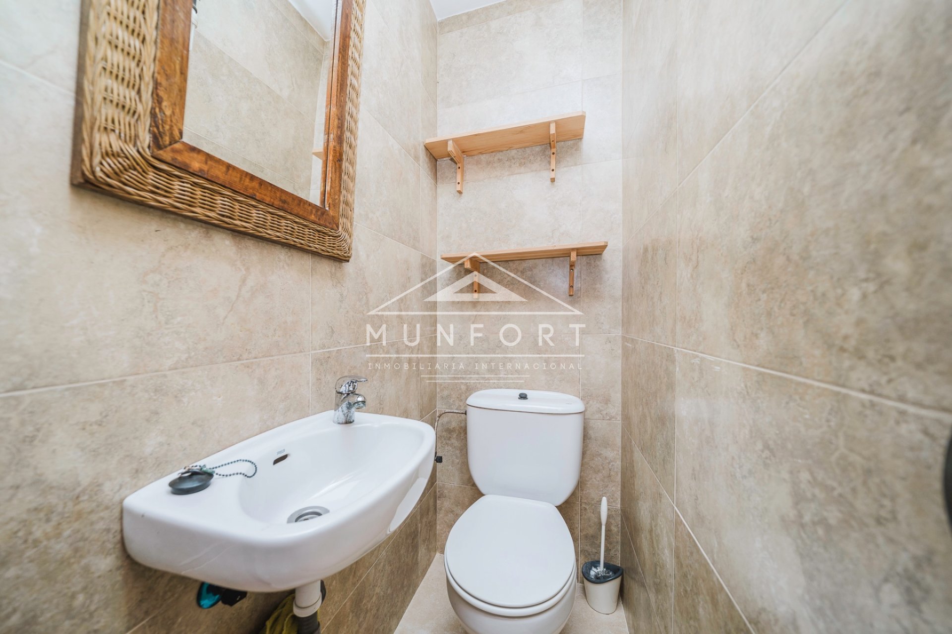 Segunda mano - Villas -
Torrevieja - Los Balcones - Torrevieja