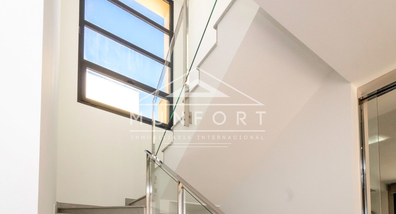 Segunda mano - Villas -
Torrevieja - Los Balcones - Torrevieja