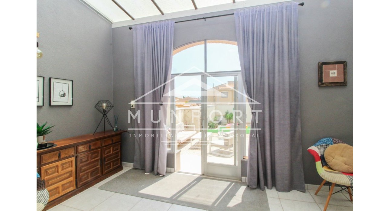 Segunda mano - Villas -
Torrevieja - Los Balcones