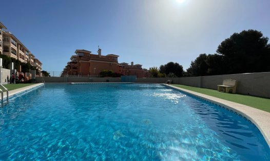Takvåningar - Återförsäljning -
            Orihuela Costa - IN-V341