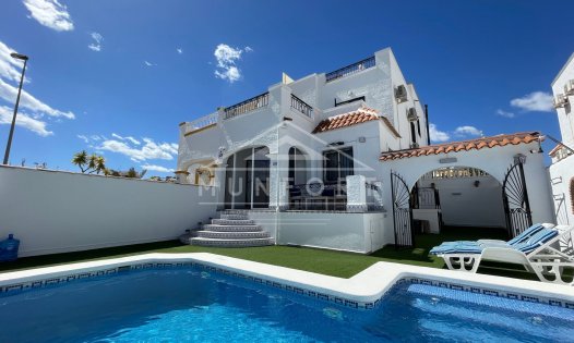 Terraced Houses - Resale -
            Orihuela Costa - KA019