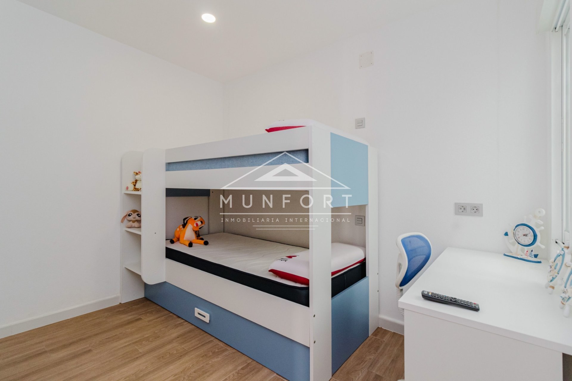 Videresalg - Bungalower -
Alcázares, Los - Los Alcázares