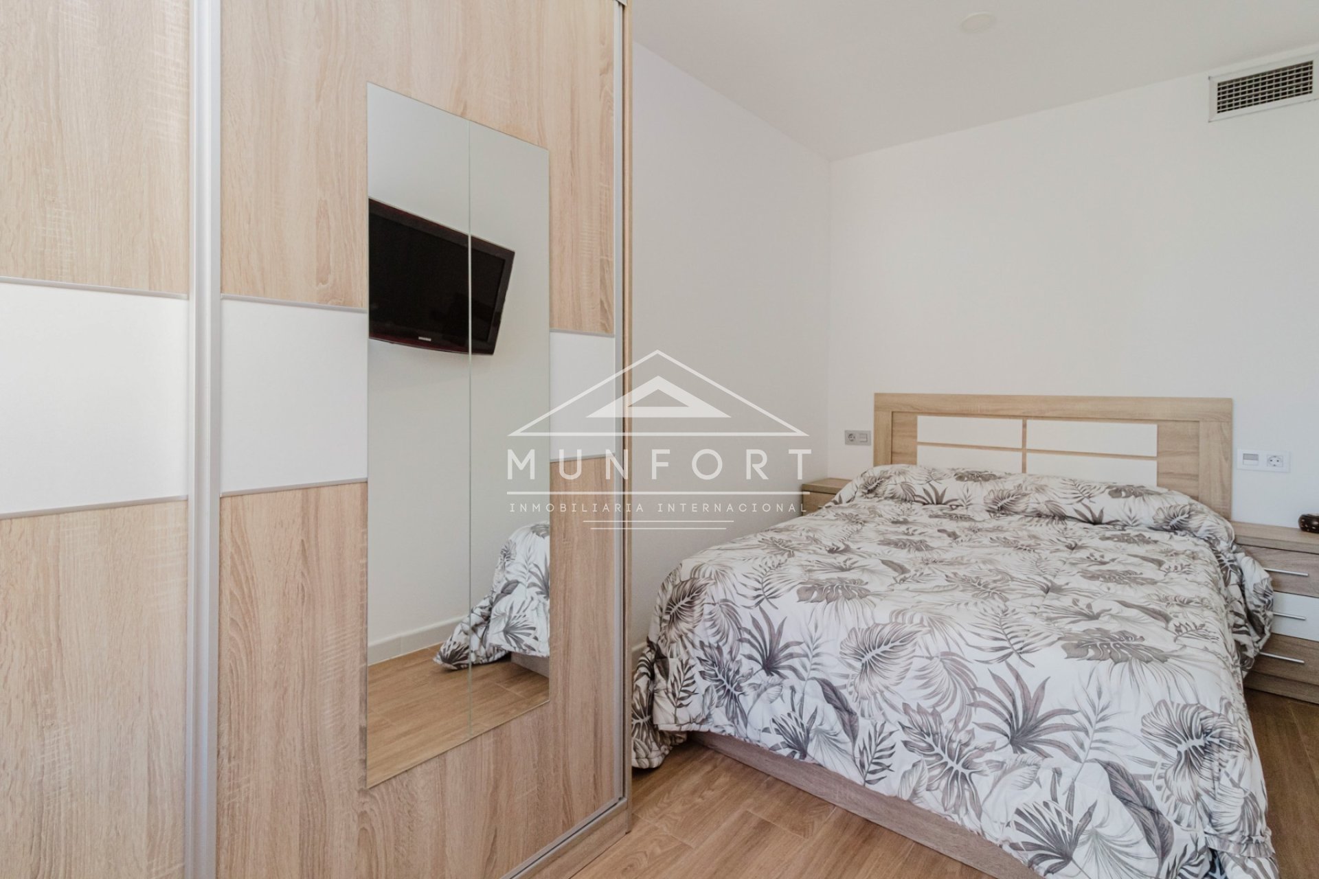 Videresalg - Bungalower -
Alcázares, Los - Los Alcázares