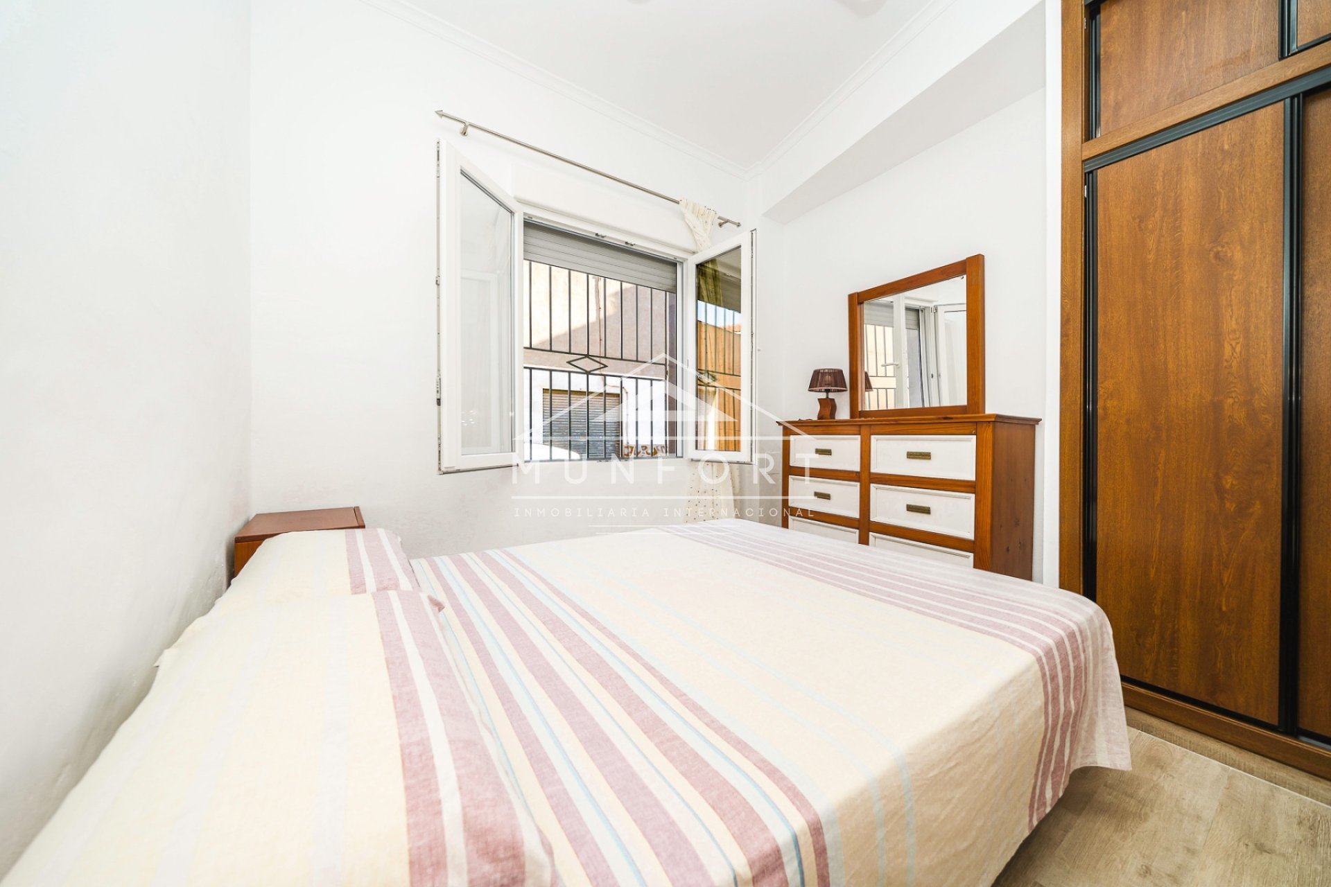 Videresalg - Bungalower -
Alcázares, Los - Los Alcázares