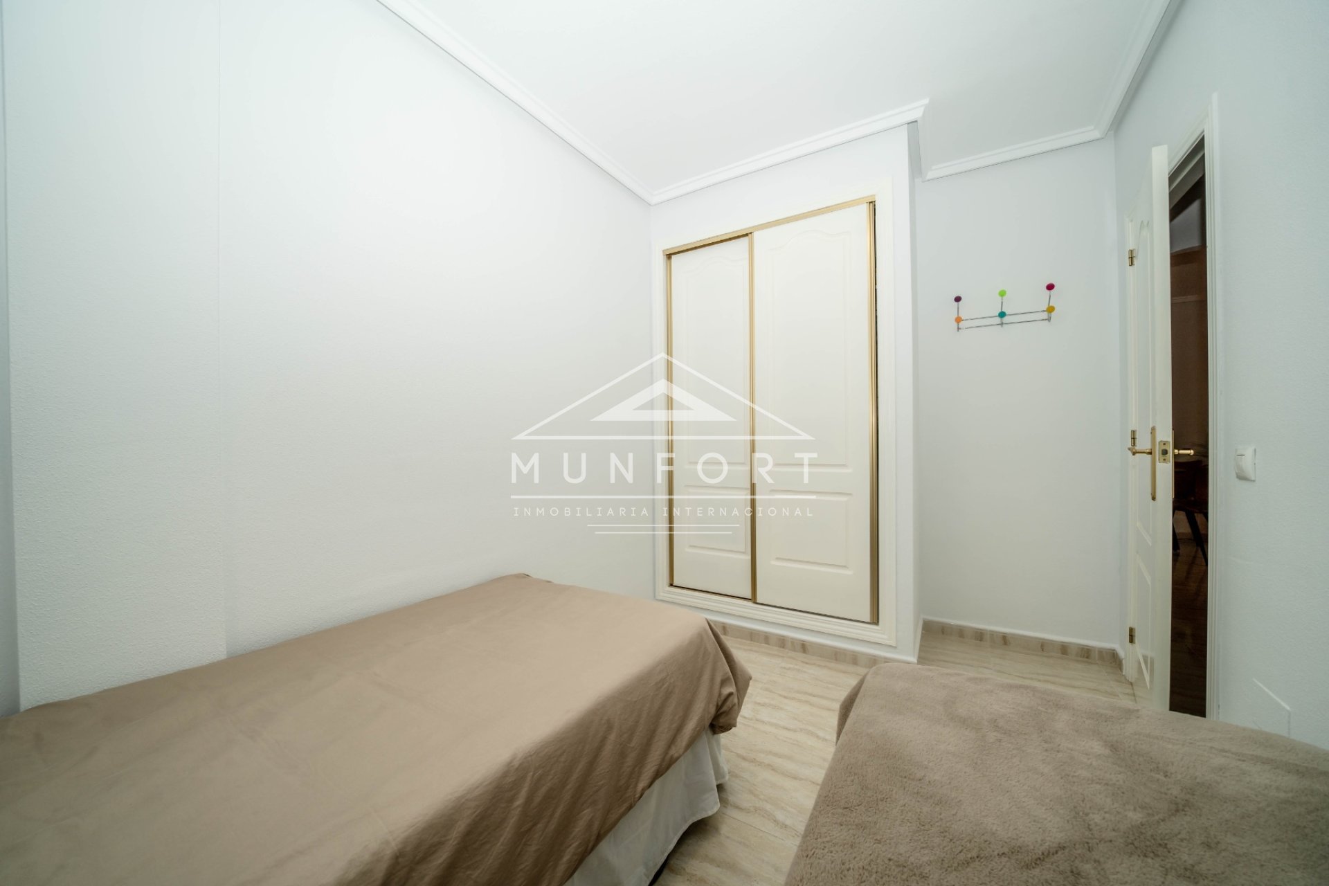 Videresalg - Bungalower -
Orihuela Costa - Los Dolses