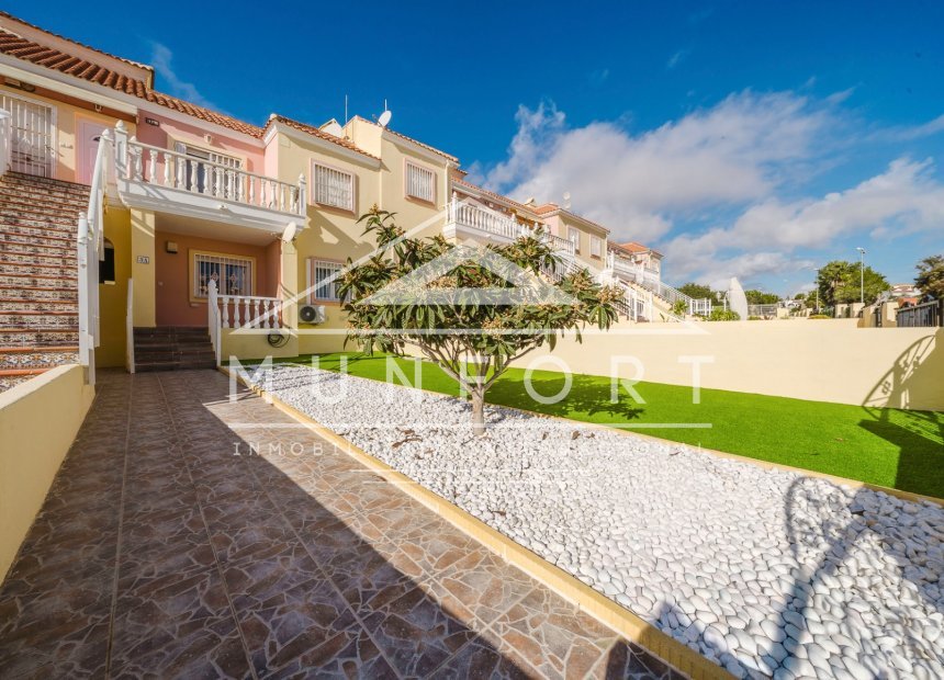 Videresalg - Bungalower -
Orihuela Costa - Villamartín