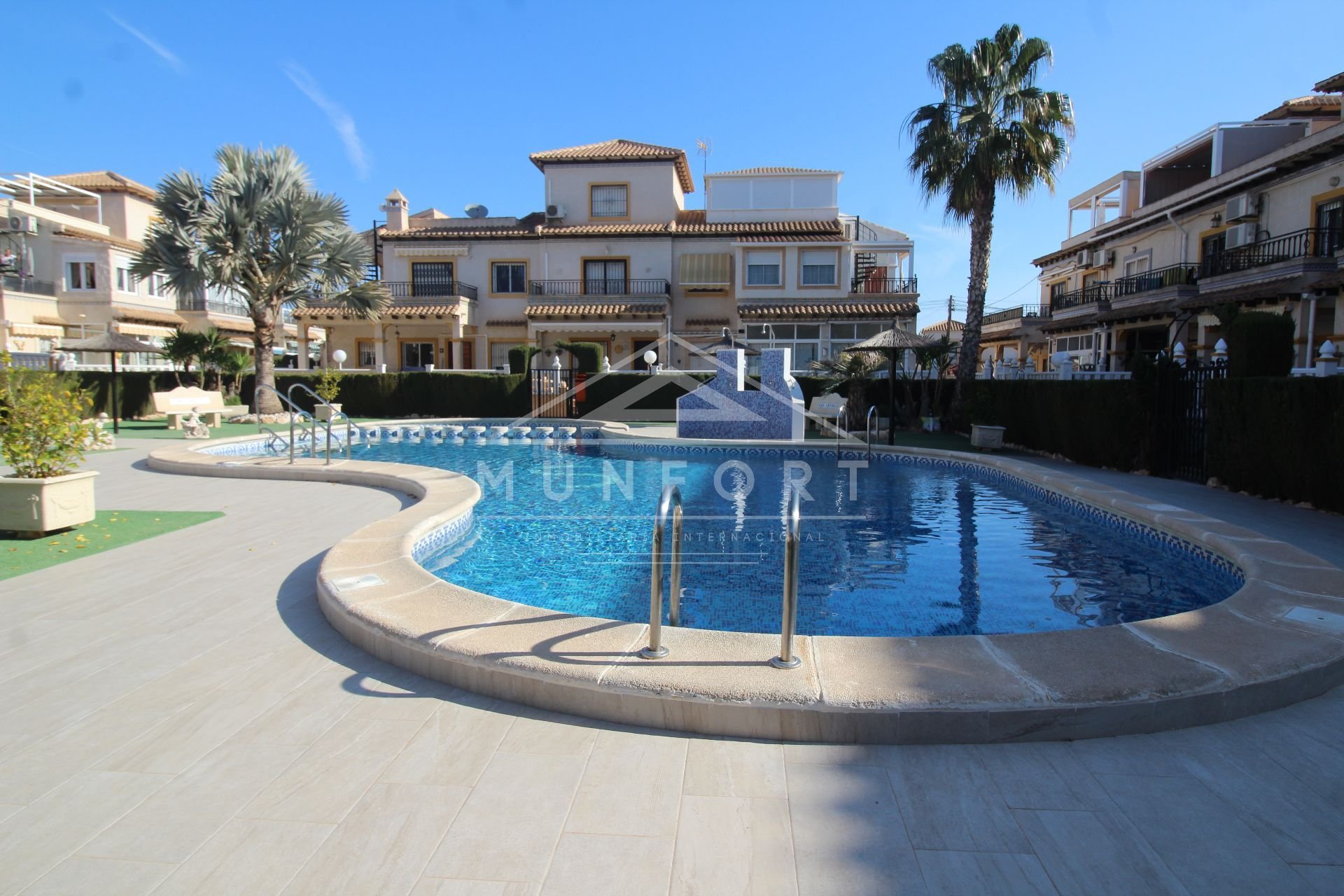 Videresalg - Bungalower -
Orihuela Costa - ZENIAMAR