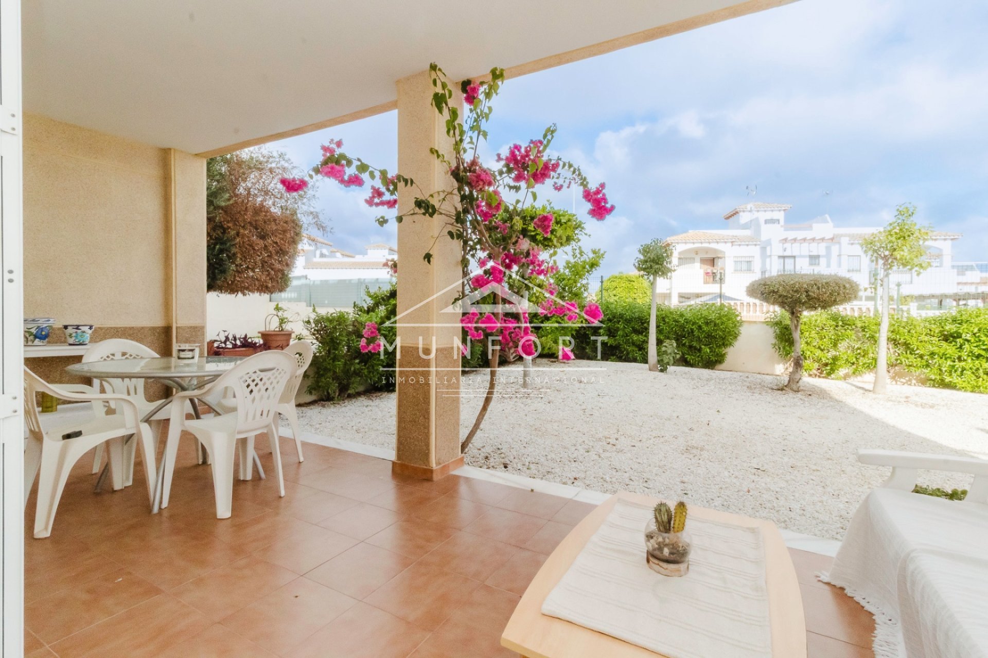 Videresalg - Bungalower -
Orihuela Costa - ZENIAMAR