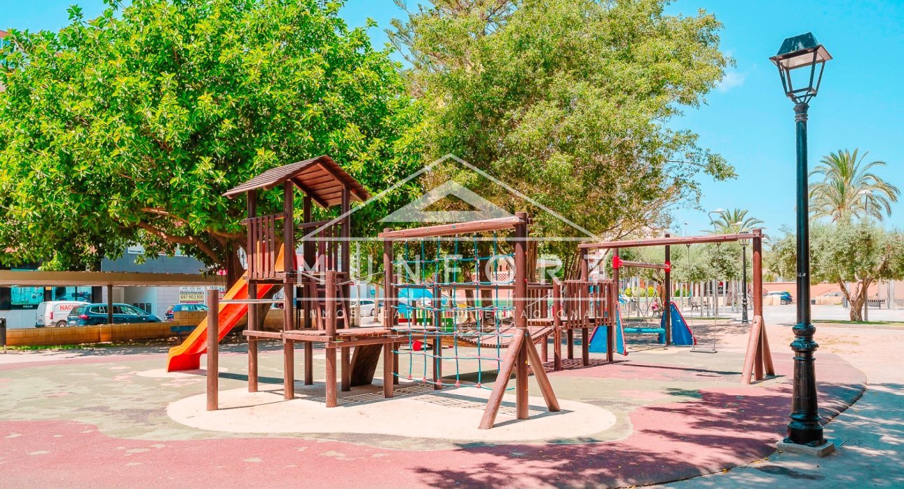 Videresalg - Bungalower -
Pilar de la Horadada