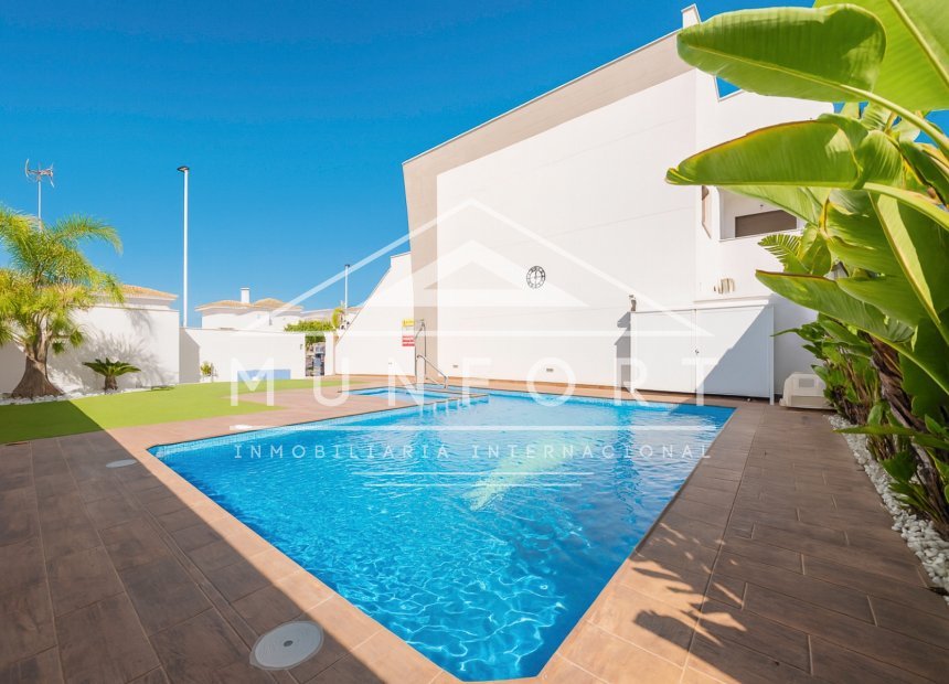 Videresalg - Bungalower -
San Pedro del Pinatar - Lo Pag&aacute;n