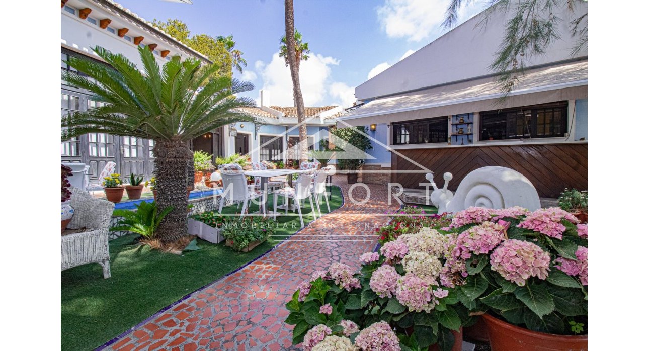 Videresalg -  Kommersiell eiendom -
Orihuela Costa - Dehesa de Campoamor