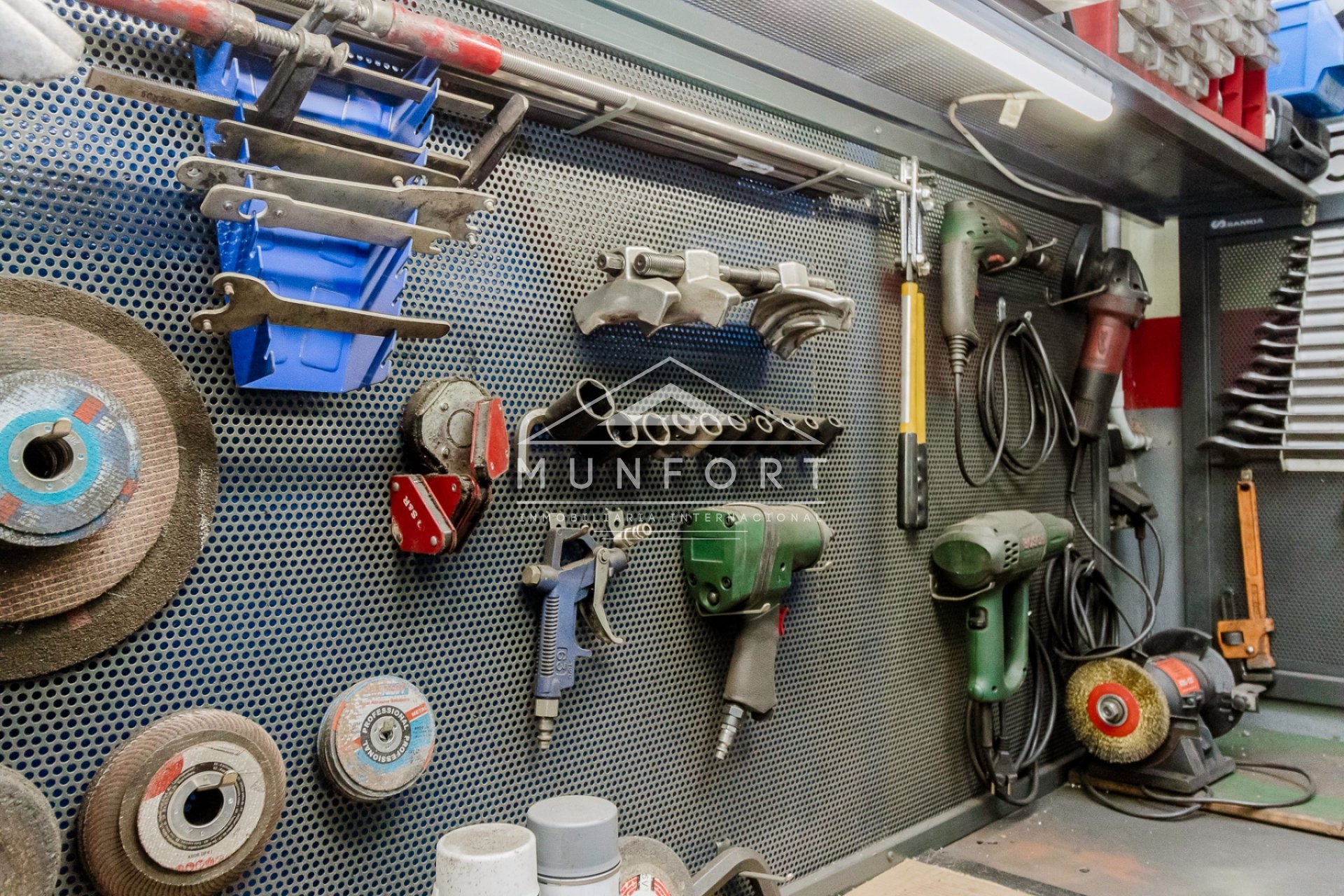 Videresalg -  Kommersiell eiendom -
Torrevieja - Centro - Torrevieja