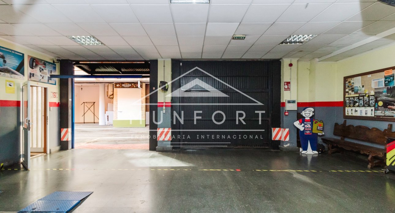 Videresalg -  Kommersiell eiendom -
Torrevieja - Centro - Torrevieja