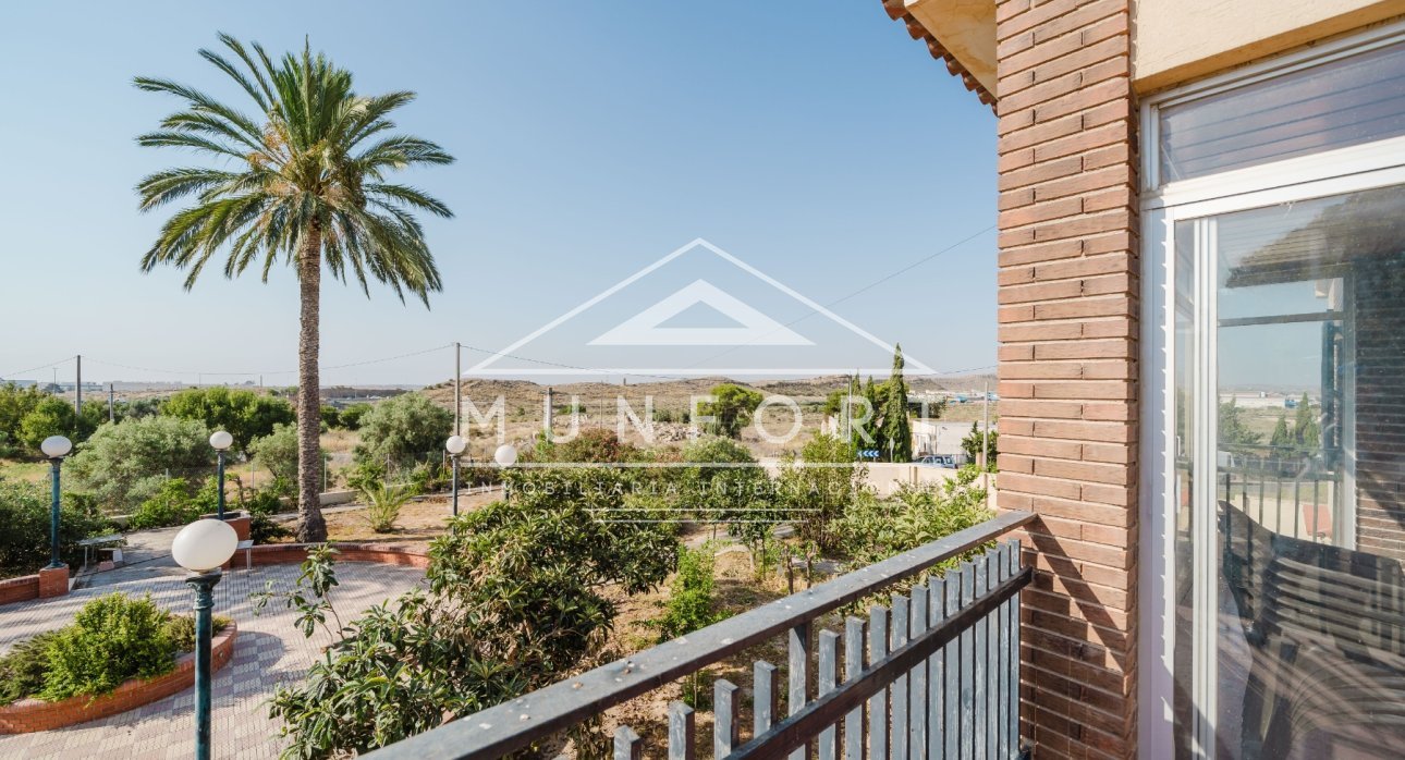 Videresalg - Landhus -
ALICANTE - Alicante