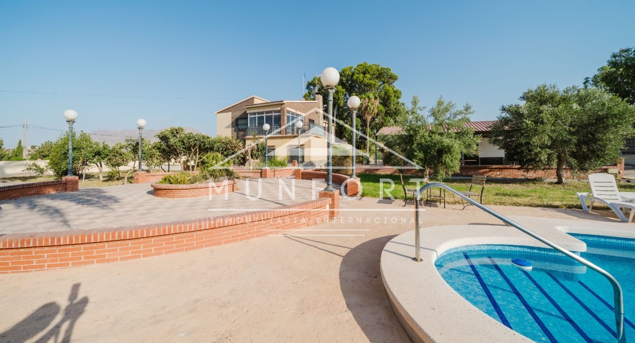 Videresalg - Landhus -
ALICANTE - Alicante