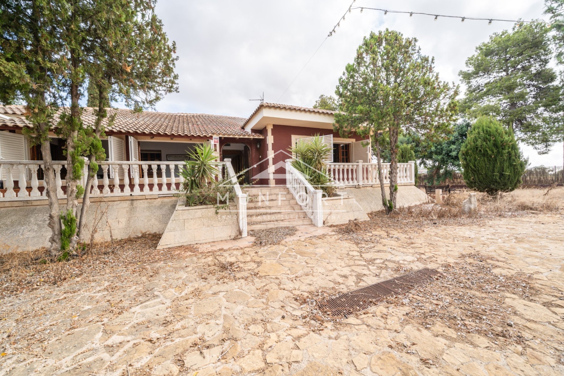 Videresalg - Landhus -
Cartagena