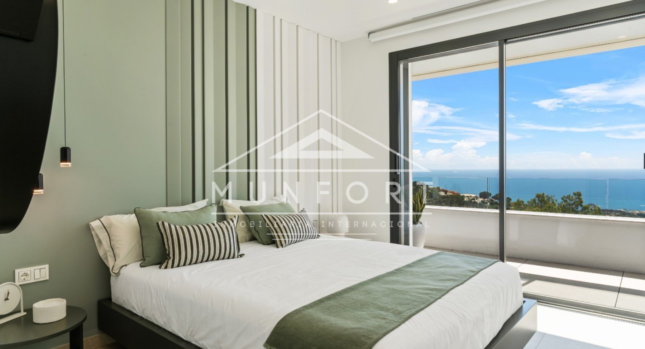 Videresalg - Luksusvillaer -
Altea