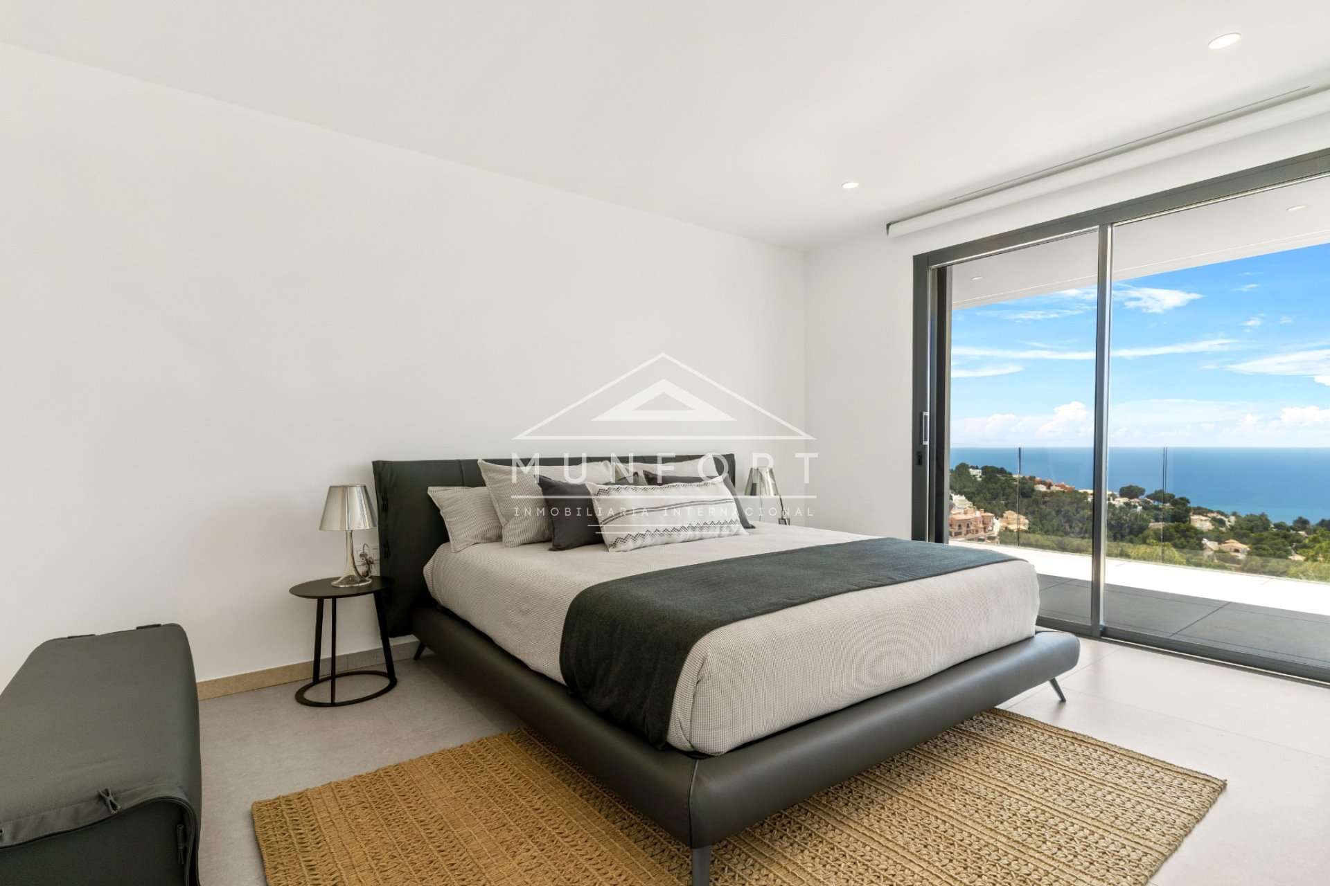 Videresalg - Luksusvillaer -
Altea