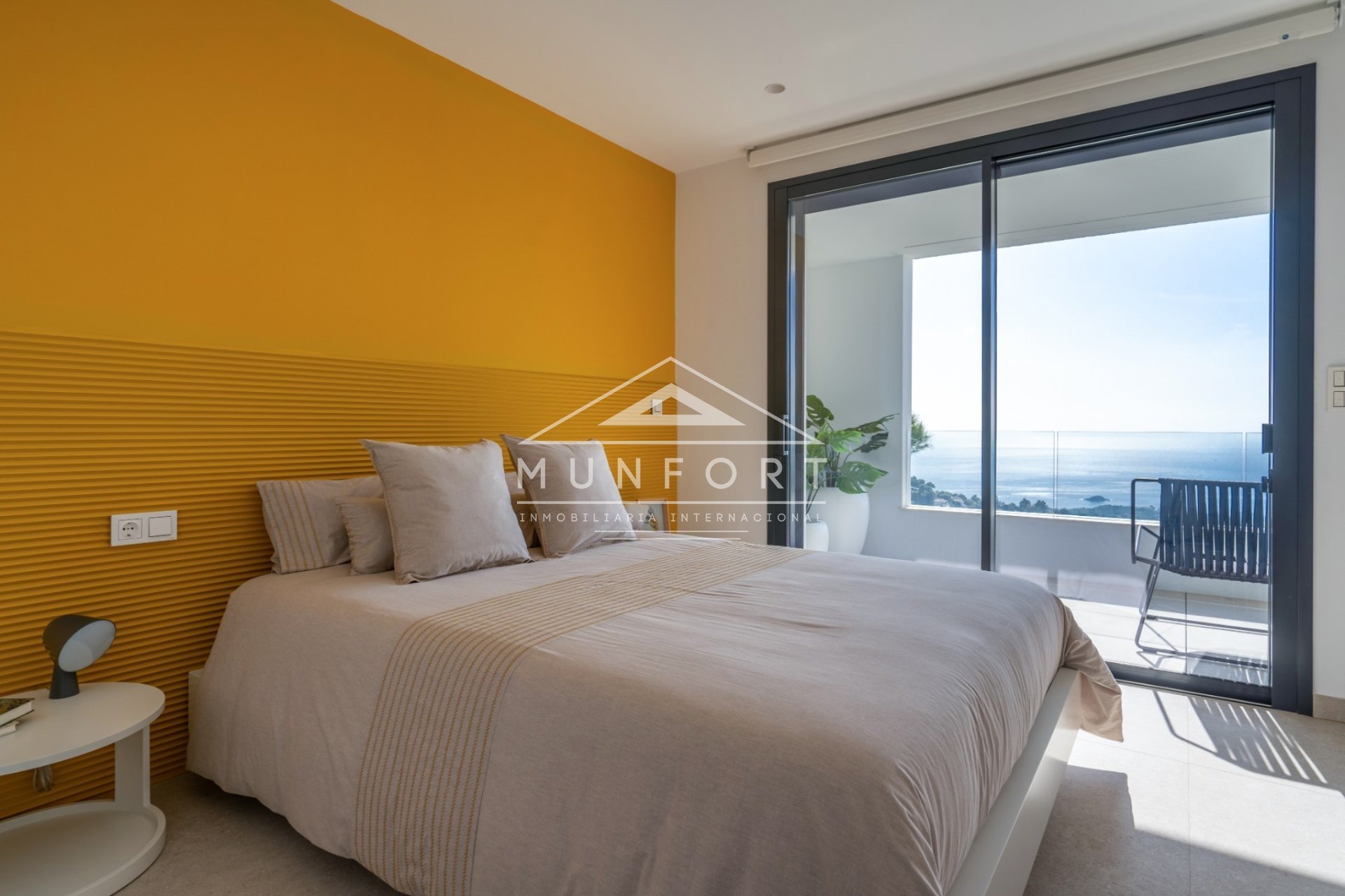 Videresalg - Luksusvillaer -
Altea