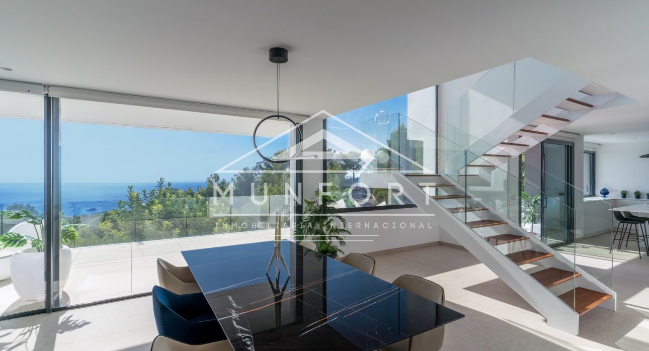 Videresalg - Luksusvillaer -
Altea