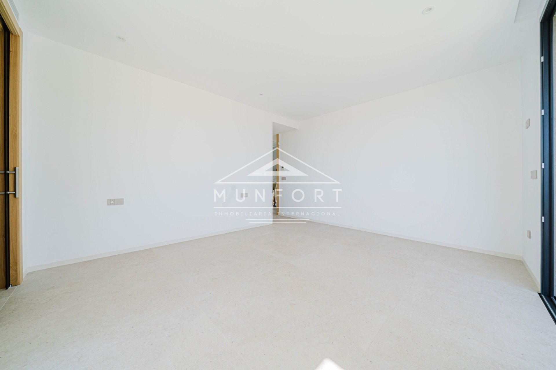 Videresalg - Luksusvillaer -
Benissa