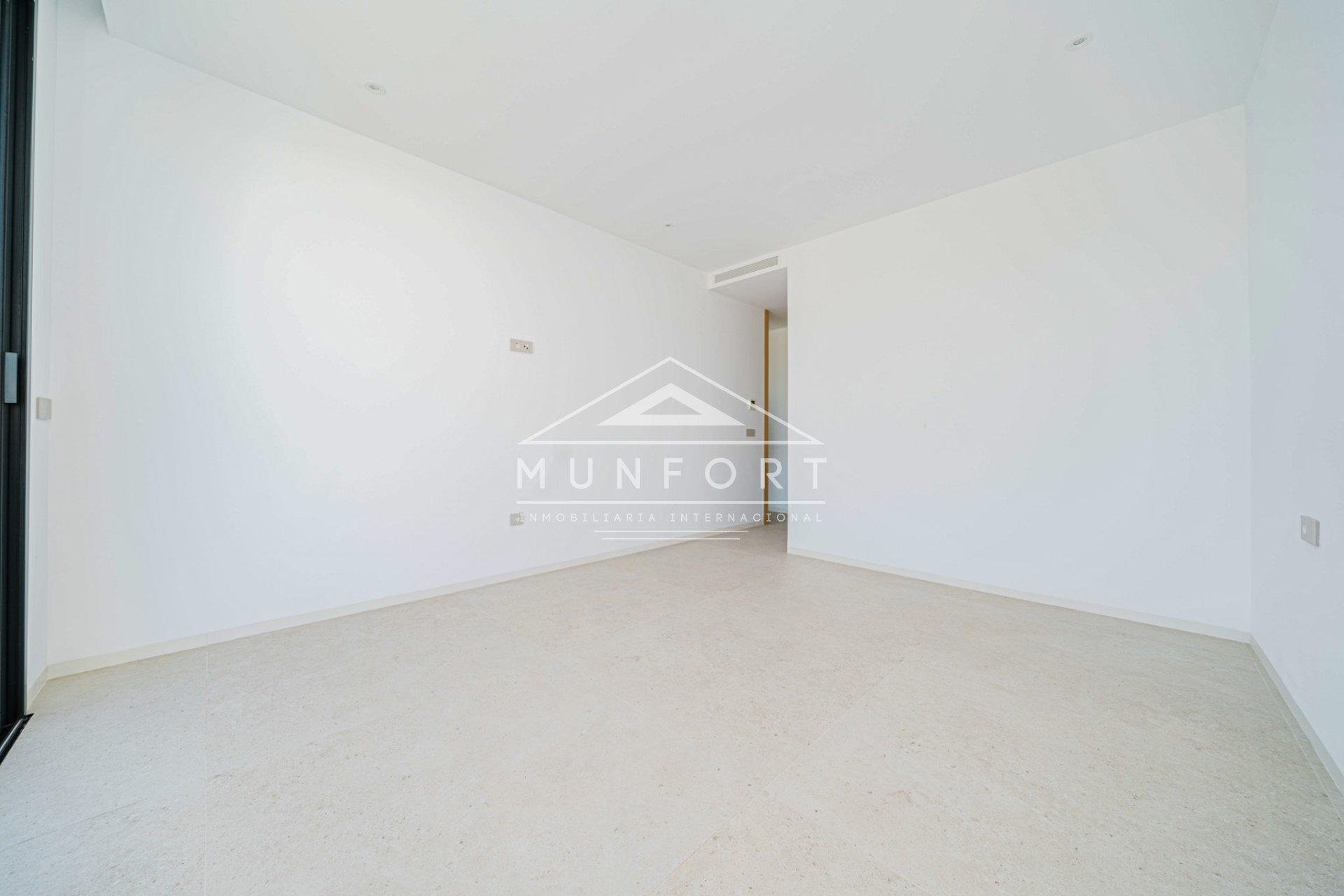 Videresalg - Luksusvillaer -
Benissa