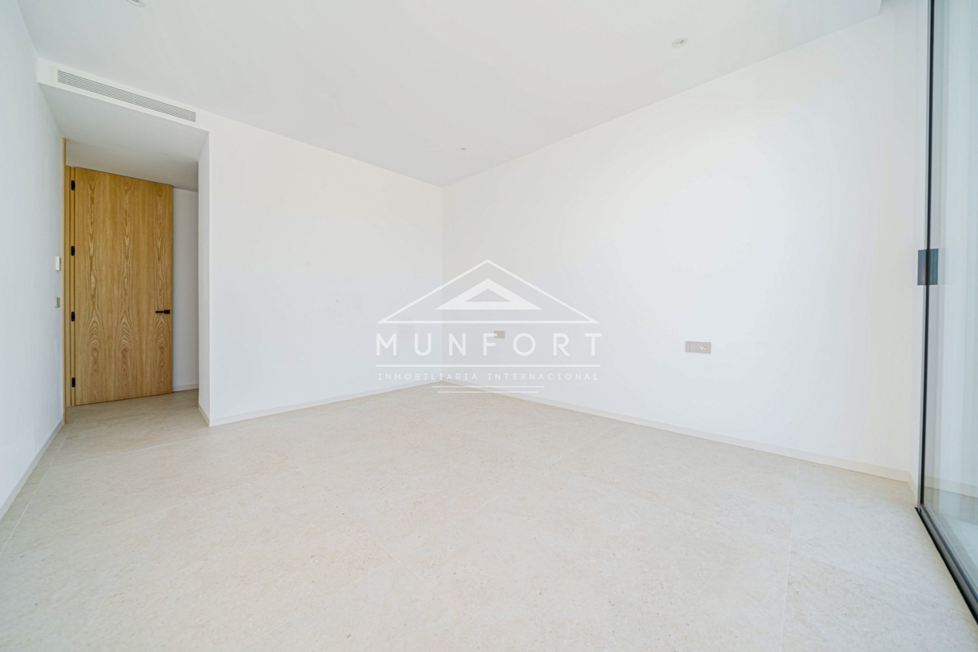 Videresalg - Luksusvillaer -
Benissa