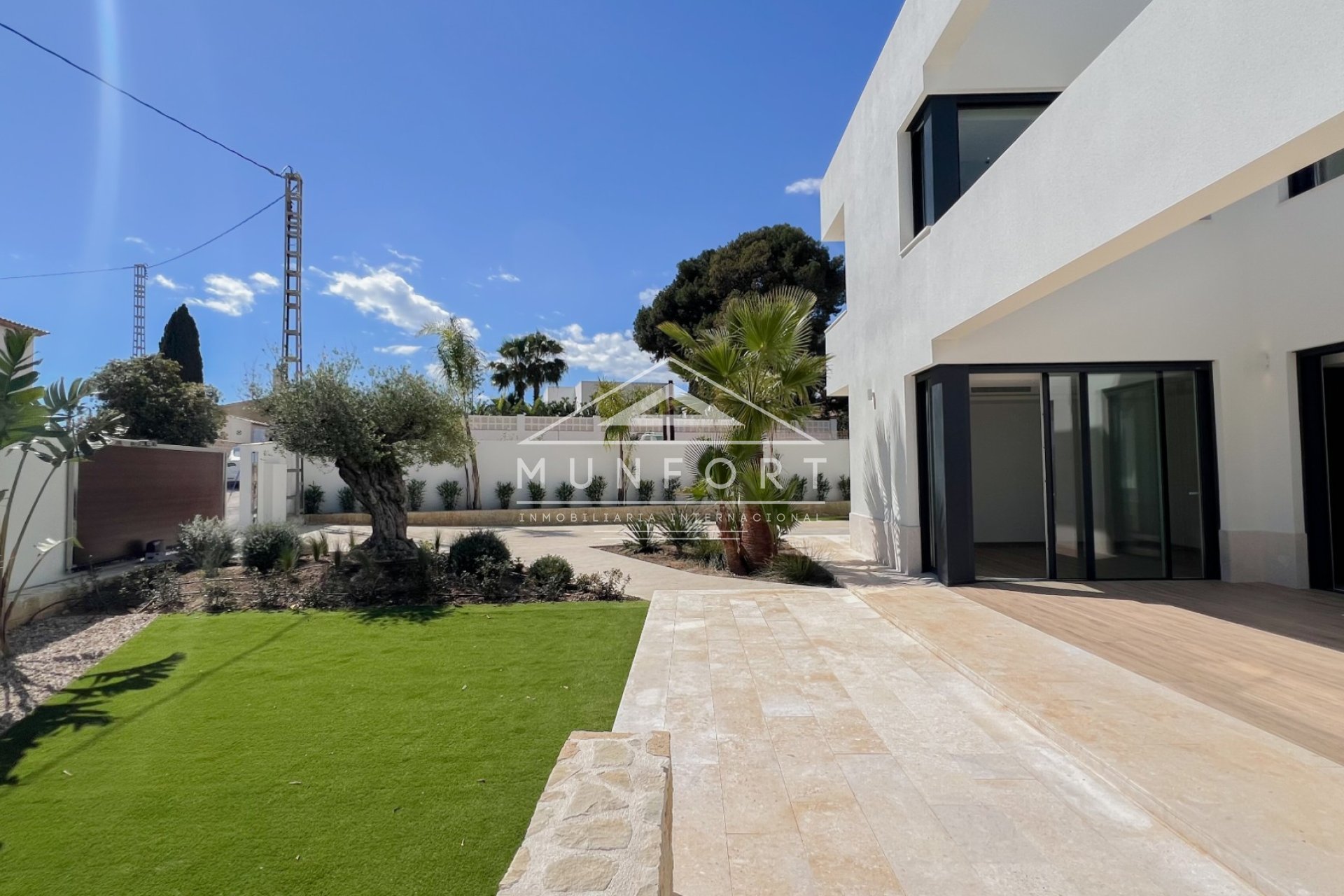 Videresalg - Luksusvillaer -
Benissa