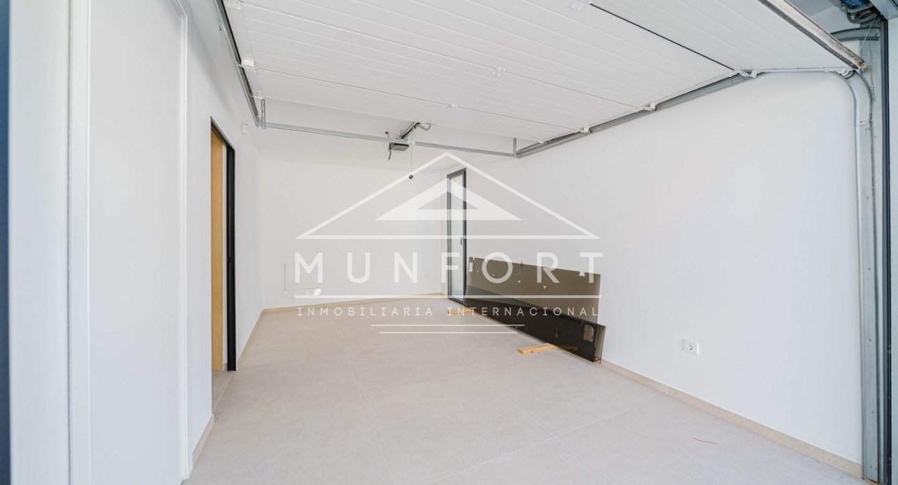 Videresalg - Luksusvillaer -
Calpe