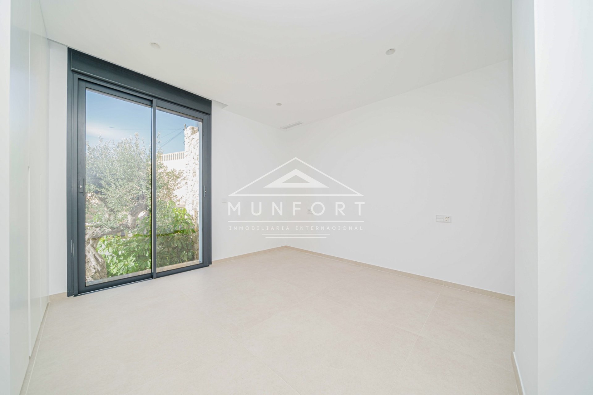 Videresalg - Luksusvillaer -
Calpe