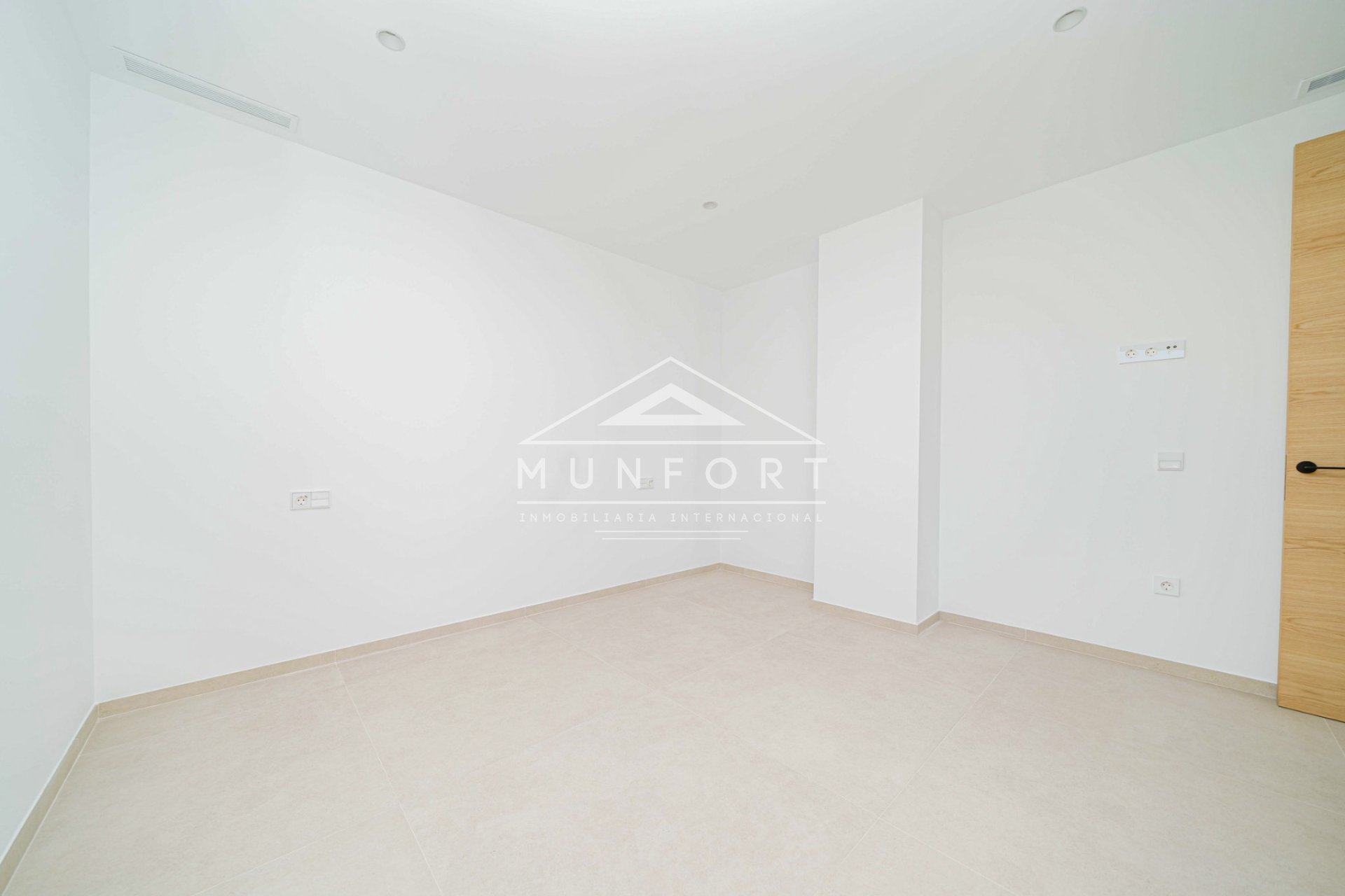 Videresalg - Luksusvillaer -
Calpe