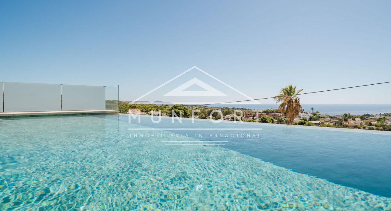 Videresalg - Luksusvillaer -
Calpe