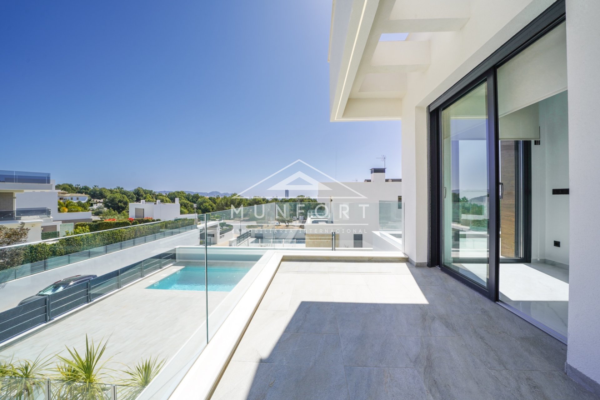 Videresalg - Luksusvillaer -
Finestrat