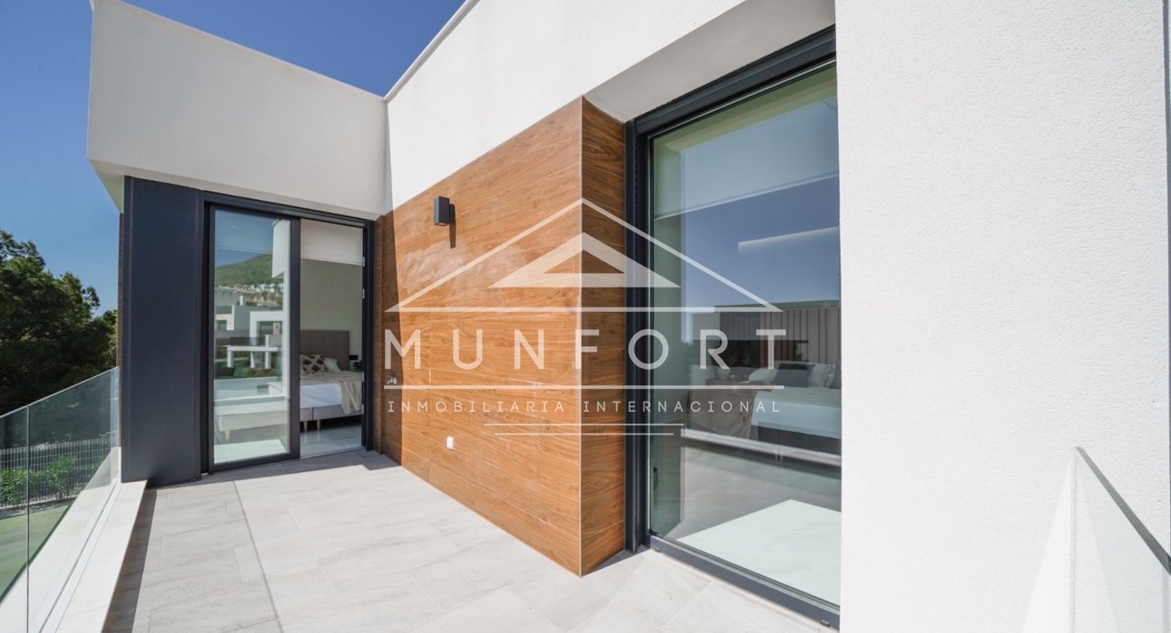 Videresalg - Luksusvillaer -
Finestrat