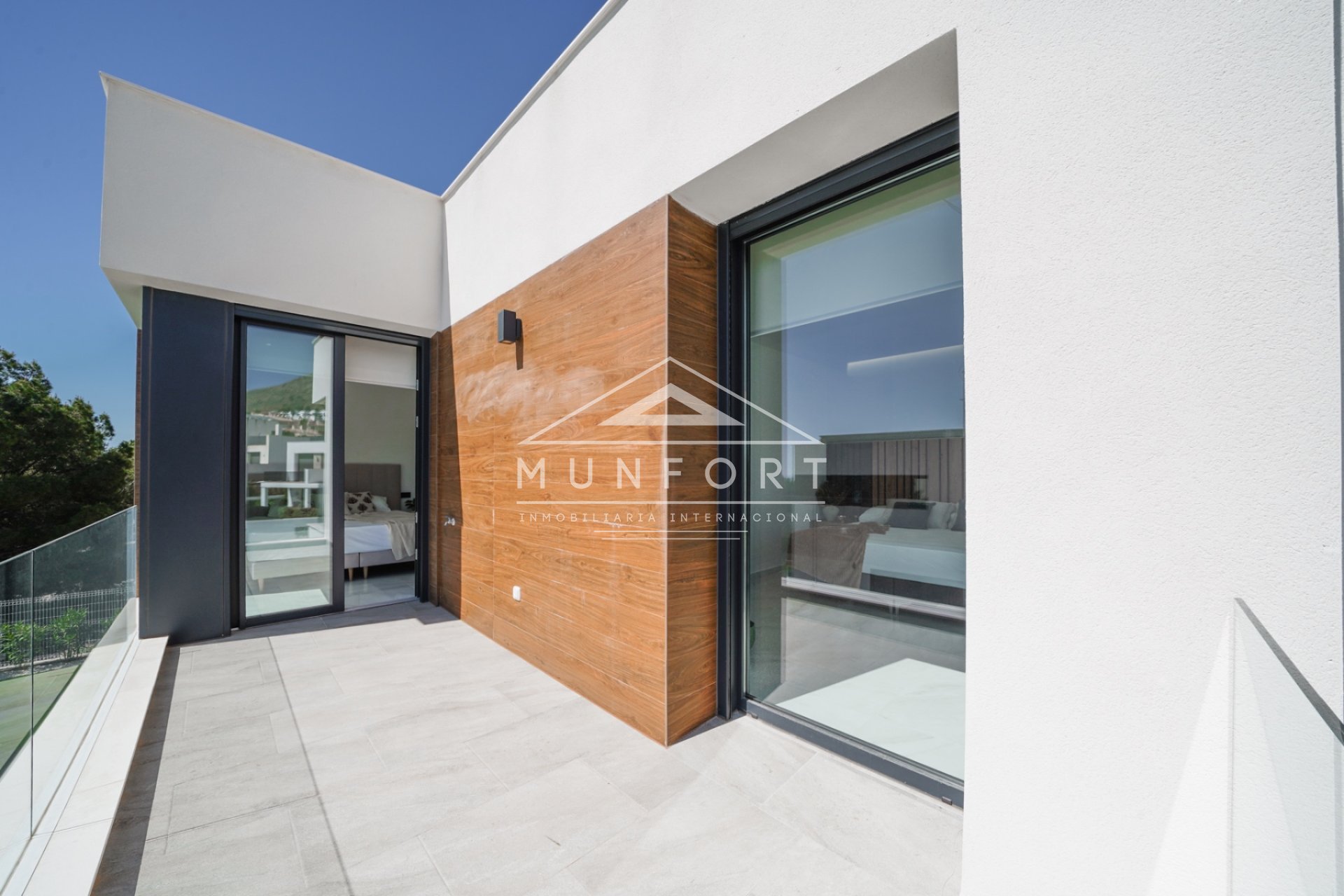 Videresalg - Luksusvillaer -
Finestrat