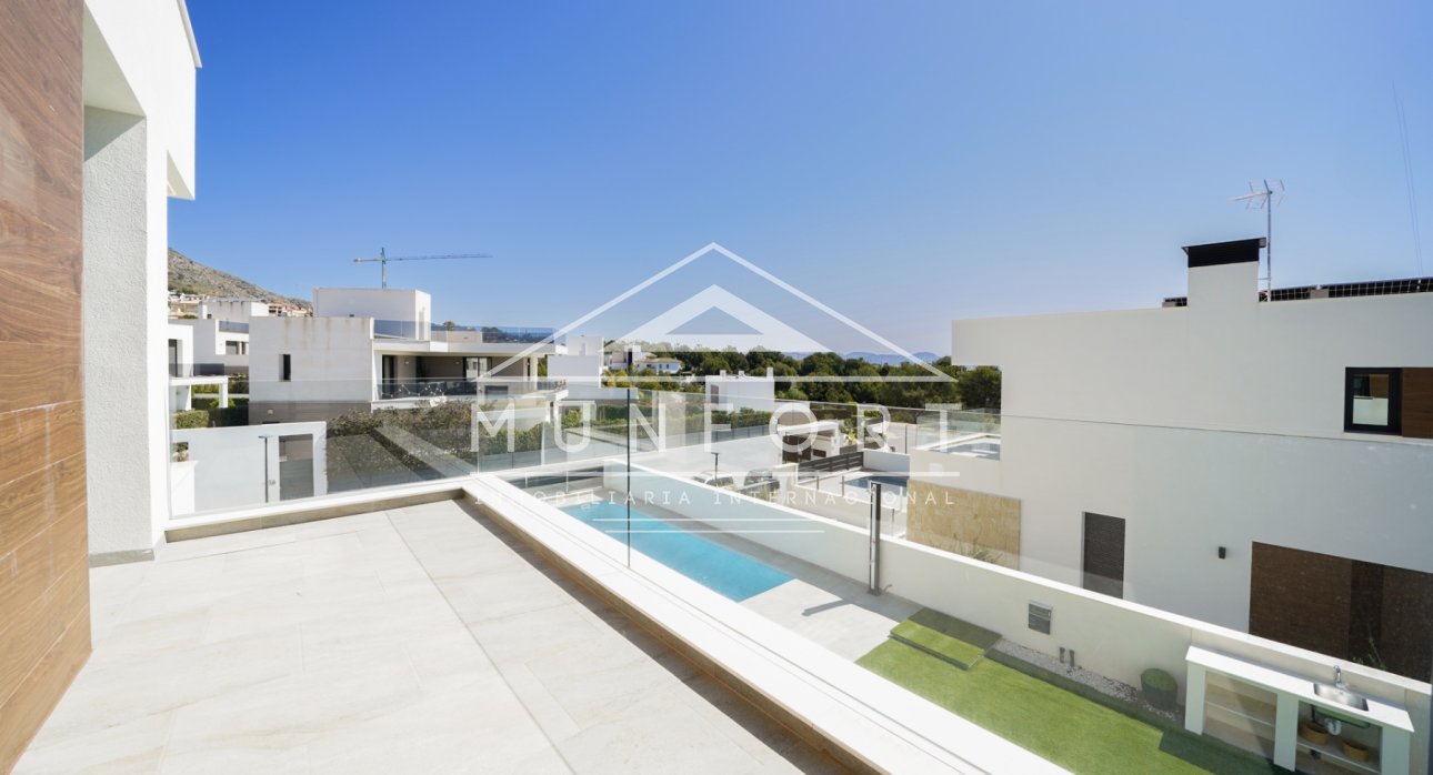 Videresalg - Luksusvillaer -
Finestrat