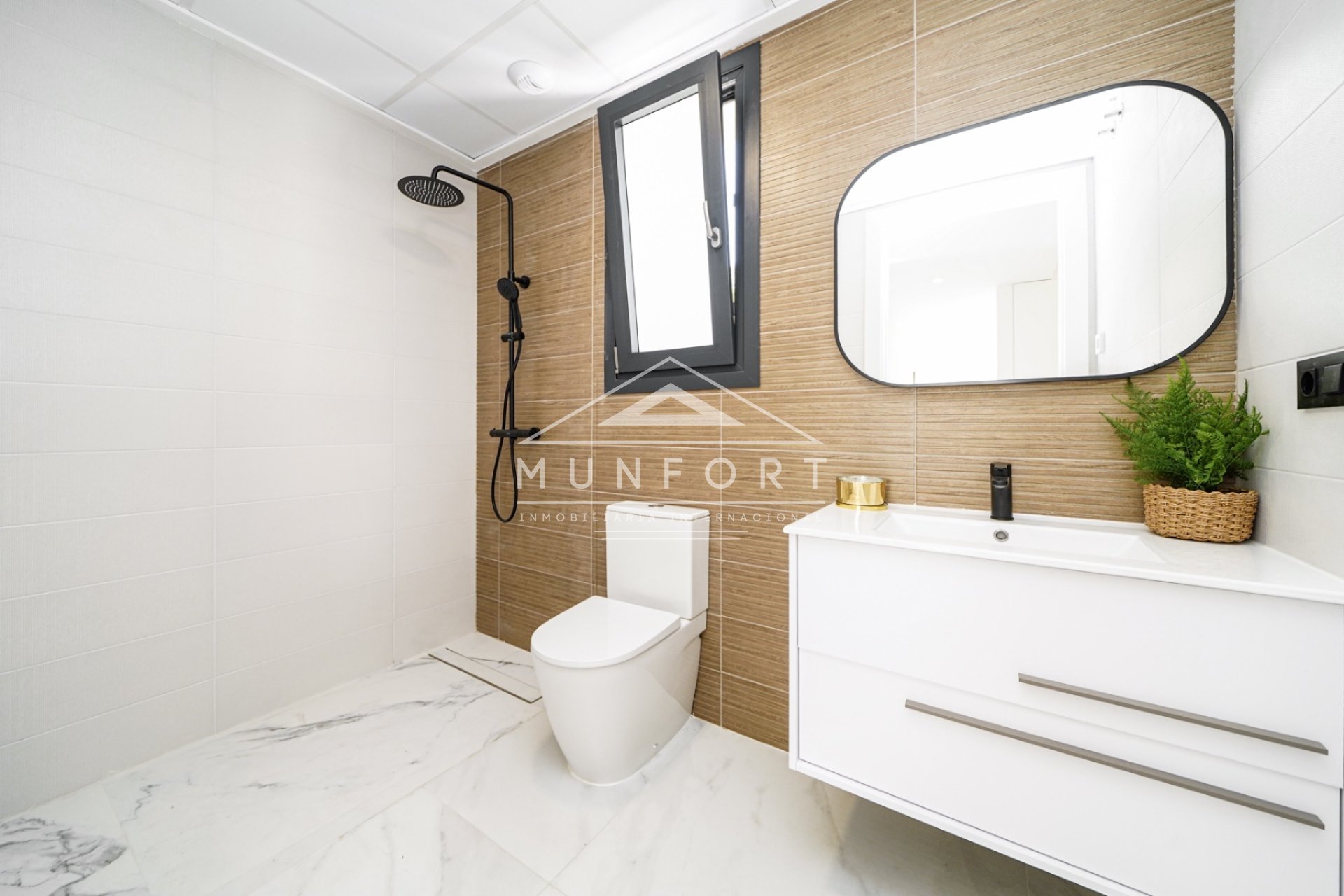 Videresalg - Luksusvillaer -
Finestrat