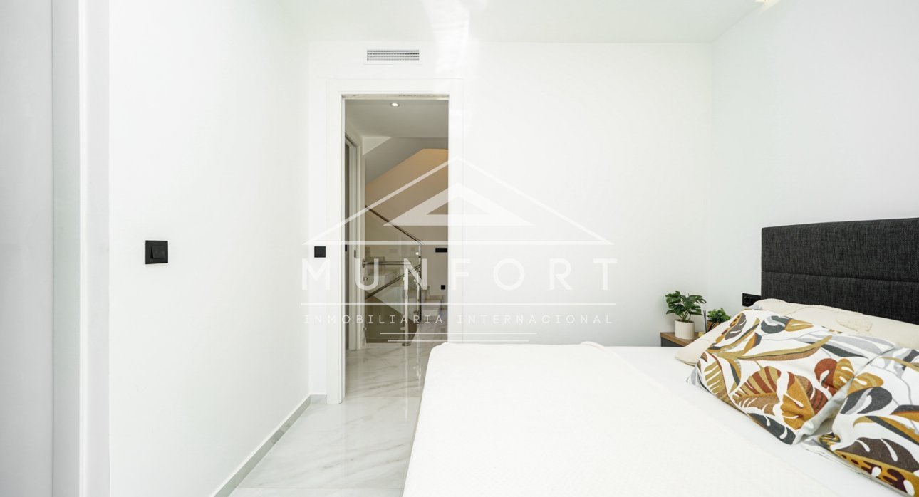 Videresalg - Luksusvillaer -
Finestrat