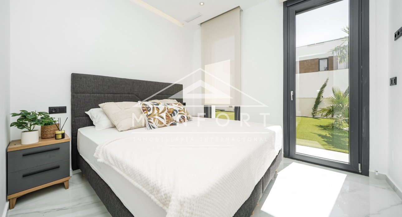 Videresalg - Luksusvillaer -
Finestrat