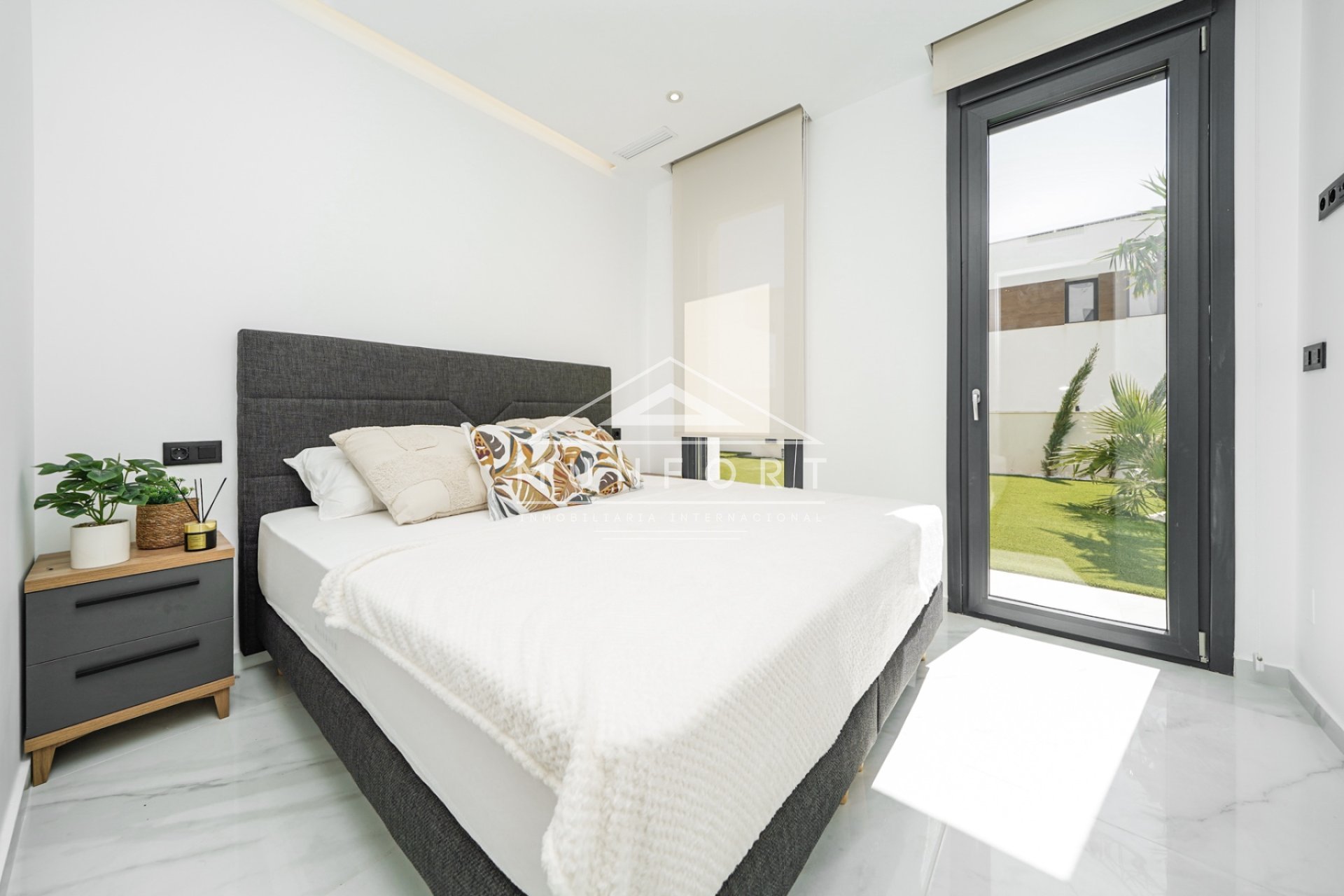 Videresalg - Luksusvillaer -
Finestrat