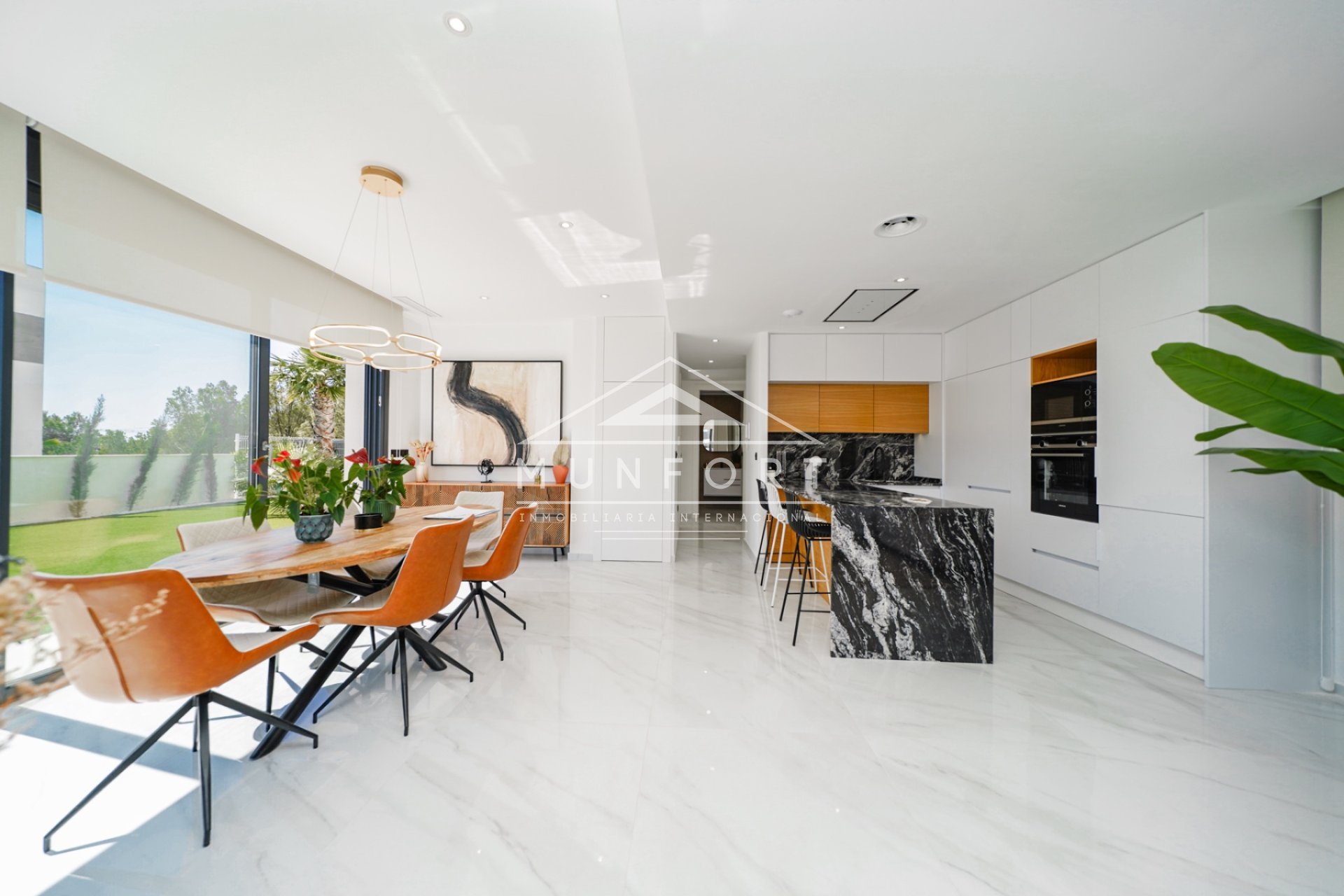 Videresalg - Luksusvillaer -
Finestrat