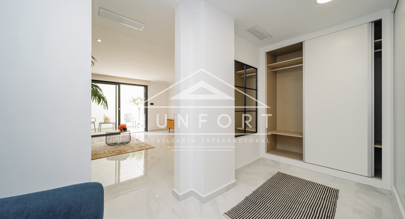 Videresalg - Luksusvillaer -
Finestrat