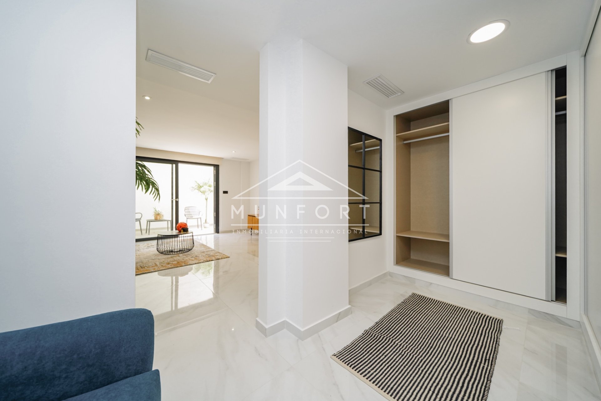 Videresalg - Luksusvillaer -
Finestrat