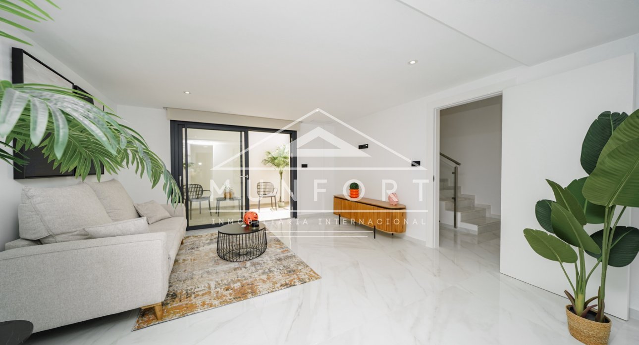 Videresalg - Luksusvillaer -
Finestrat