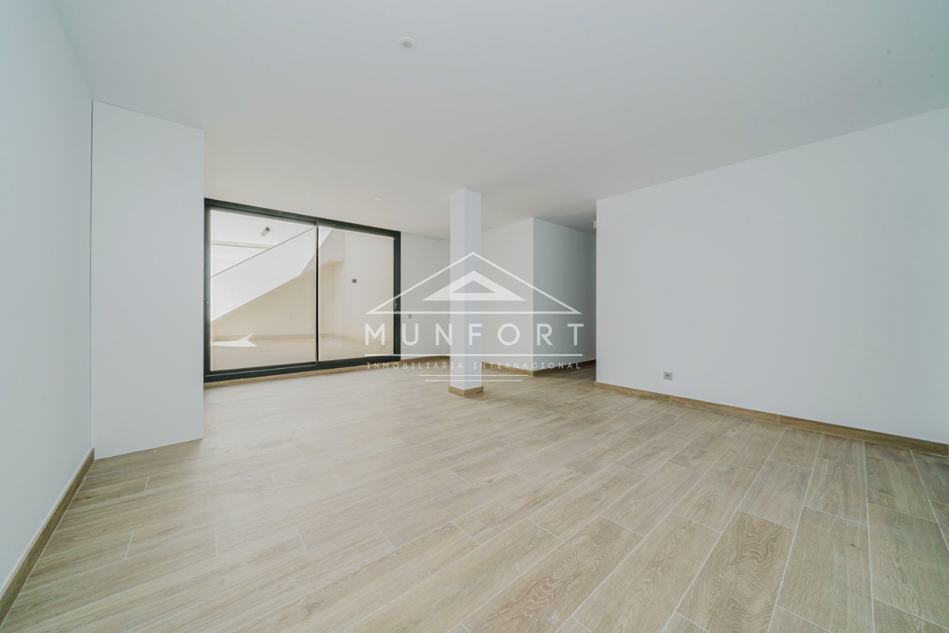 Videresalg - Luksusvillaer -
Finestrat