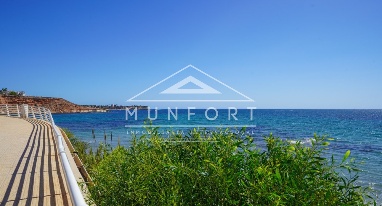 Videresalg - Luksusvillaer -
Orihuela Costa - Aguamarina