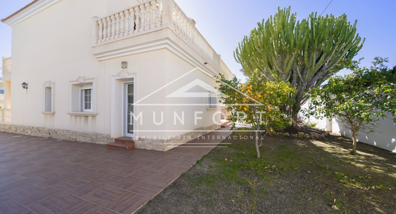 Videresalg - Luksusvillaer -
Orihuela Costa - Cabo Roig