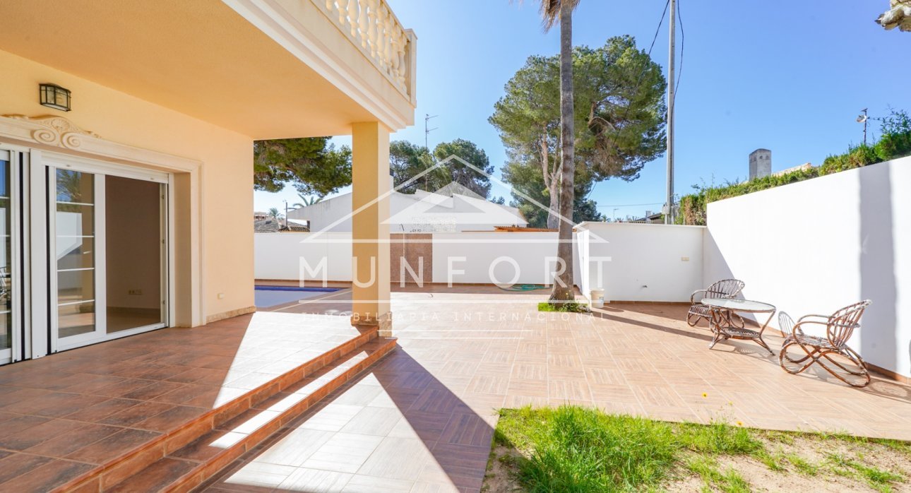 Videresalg - Luksusvillaer -
Orihuela Costa - Cabo Roig