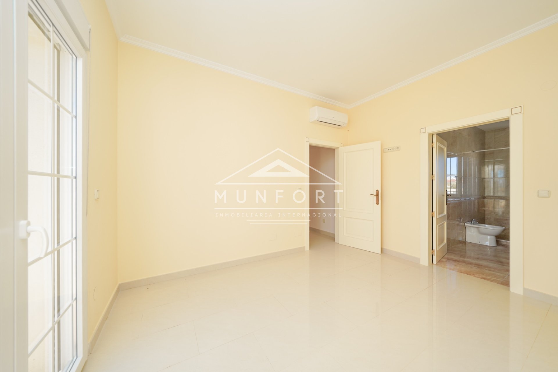 Videresalg - Luksusvillaer -
Orihuela Costa - Cabo Roig