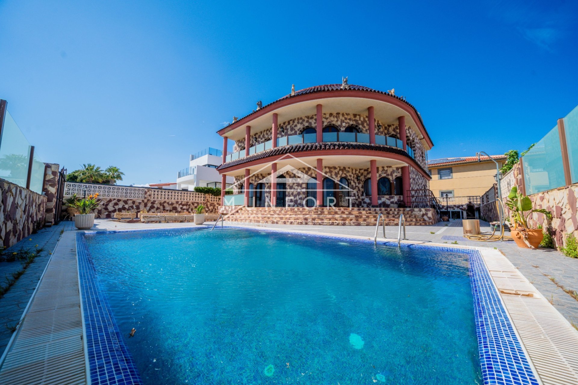 Videresalg - Luksusvillaer -
Orihuela Costa - La Zenia